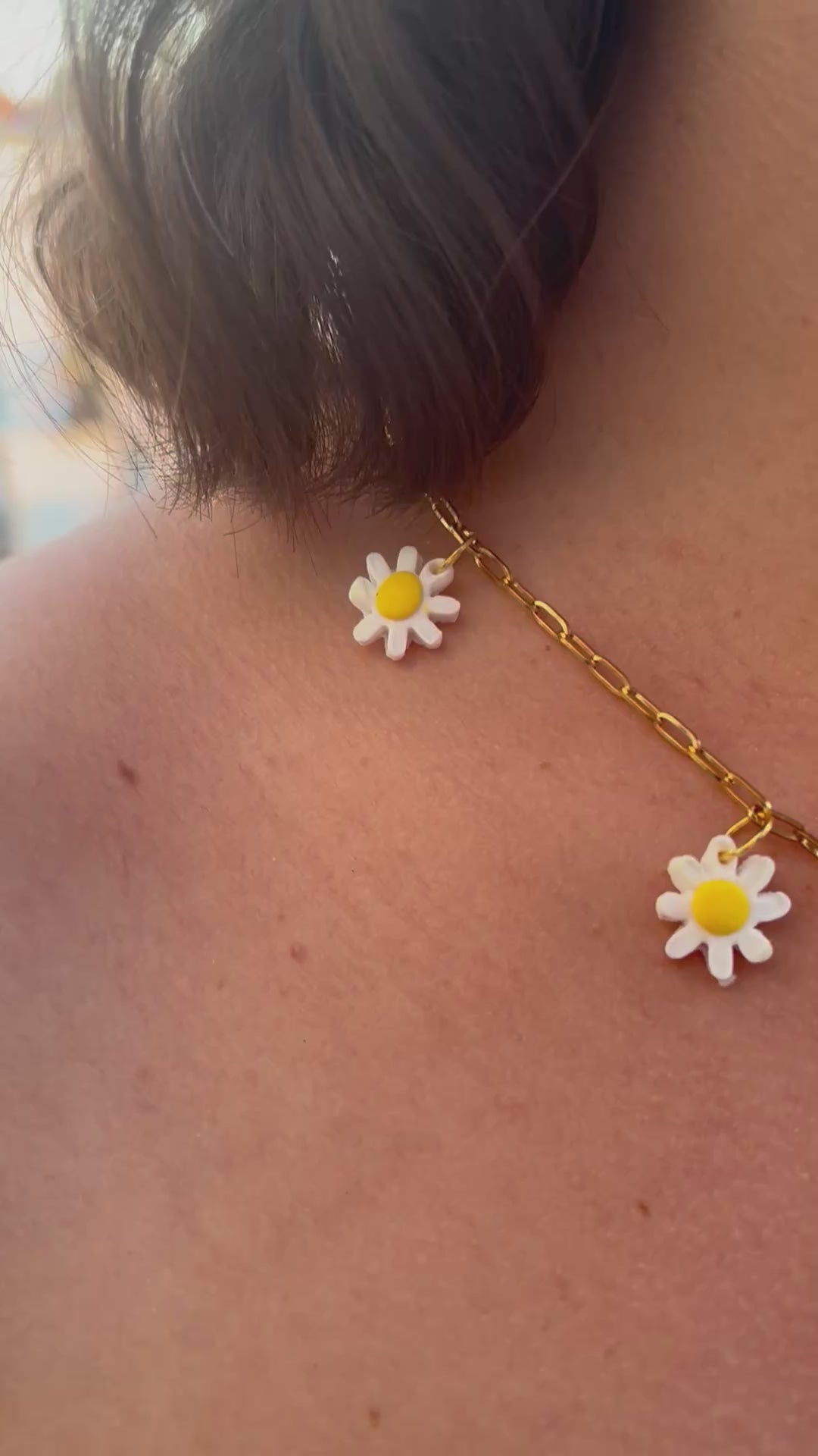 Collier « marguerites » - Été floral et minimaliste